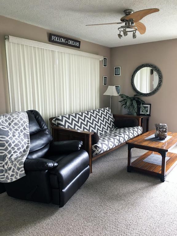 Anchorage Uptown Suites מראה חיצוני תמונה