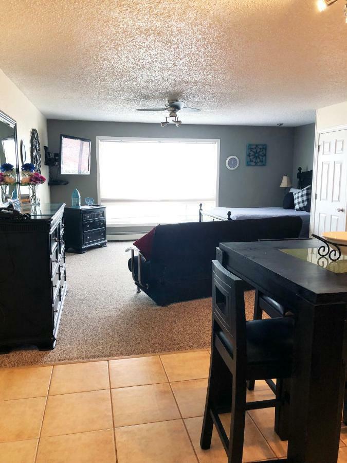 Anchorage Uptown Suites מראה חיצוני תמונה